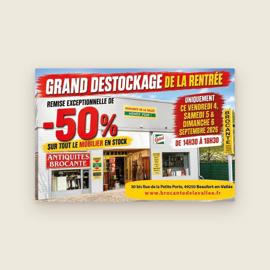 Annonce « Grand déstockage de la rentrée, −50 % sur tout le mobilier en stock » de la Brocante de la Vallée, avec la photo du magasin